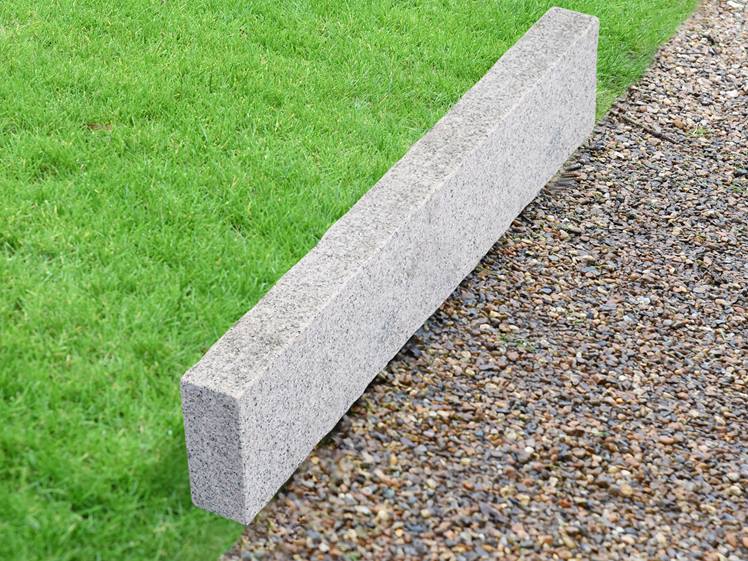 Granit Rasenkanten 100cm Silver Classico jonastone